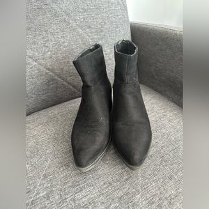 Ankle boots